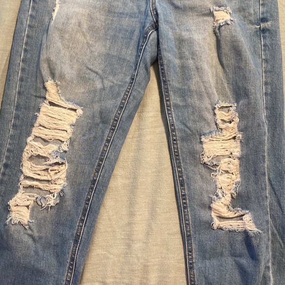 High Rise Distressed Mom Jeans - Picture 2 of 6